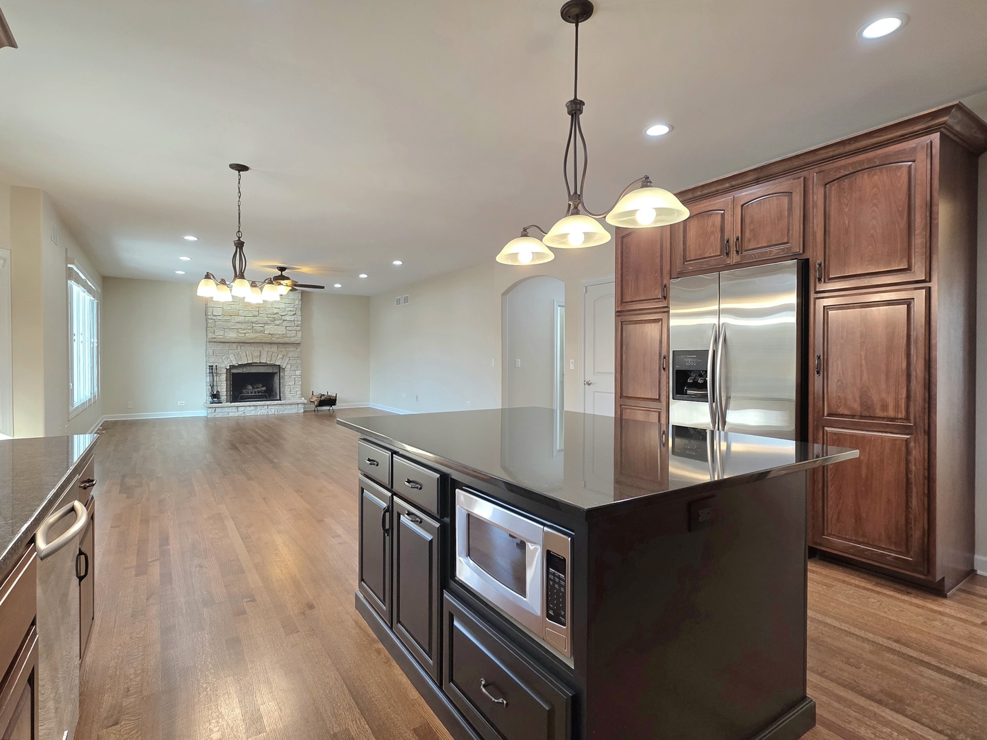 Mokena, Illinois, 60448, United States, 5 Bedrooms Bedrooms, ,4 BathroomsBathrooms,Residential,For Sale,2005641