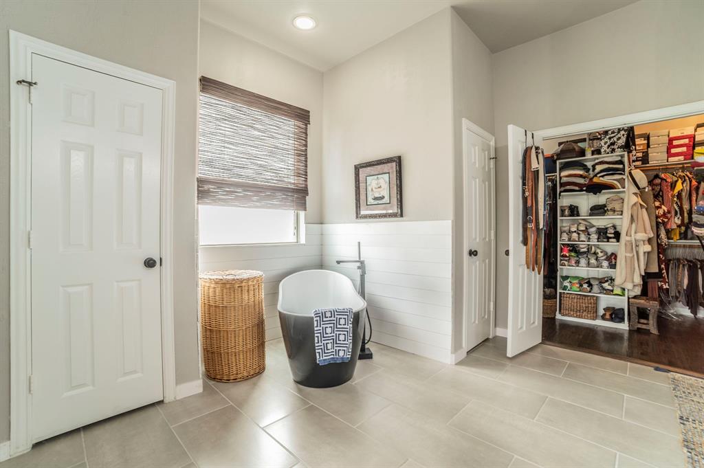 Royse City, Texas, 75189, United States, 4 Bedrooms Bedrooms, ,4 BathroomsBathrooms,Residential,For Sale,2048567