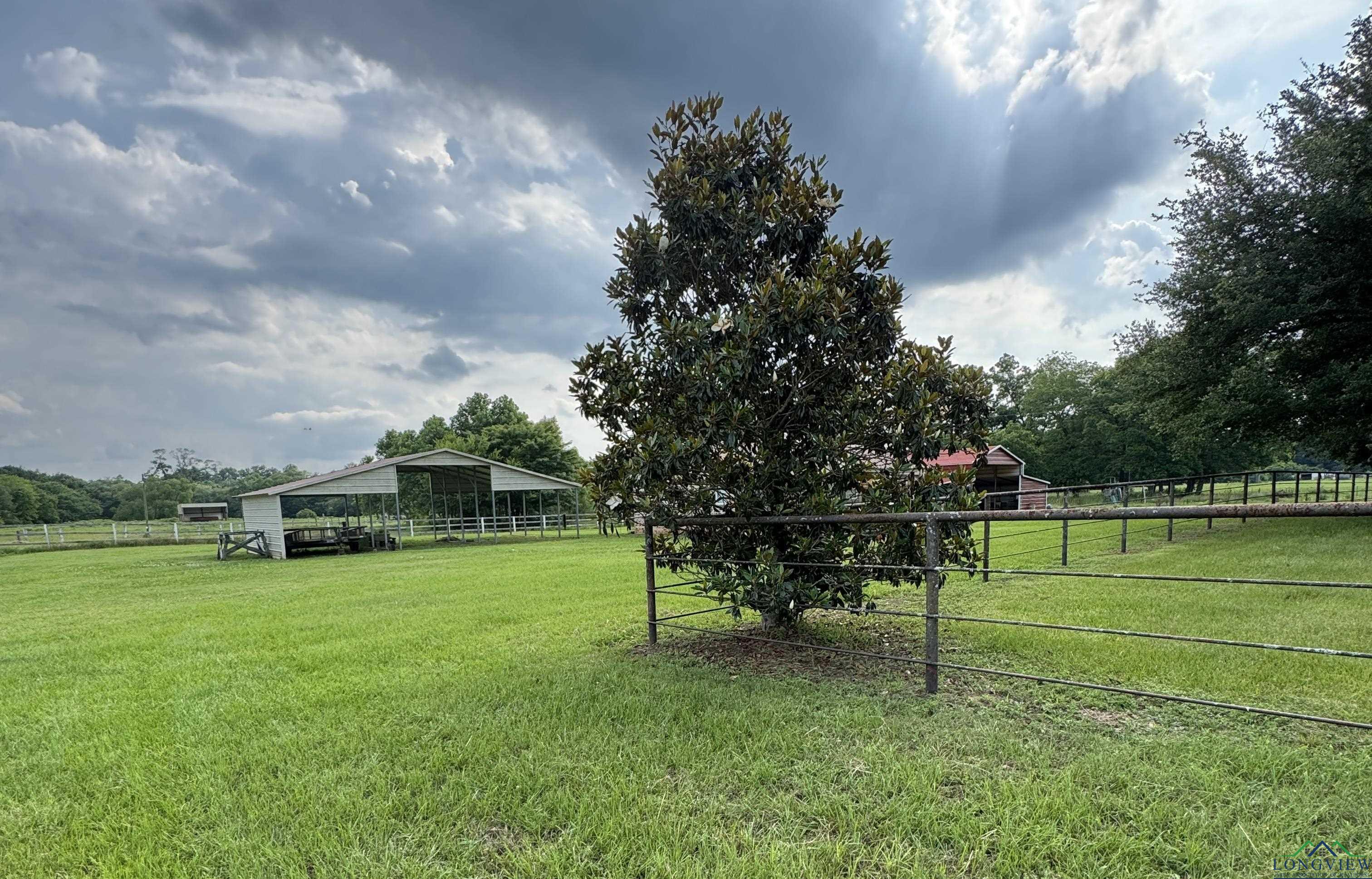 Nacogdoches, Texas, 75964, United States, 4 Bedrooms Bedrooms, ,4 BathroomsBathrooms,Residential,For Sale,1708652