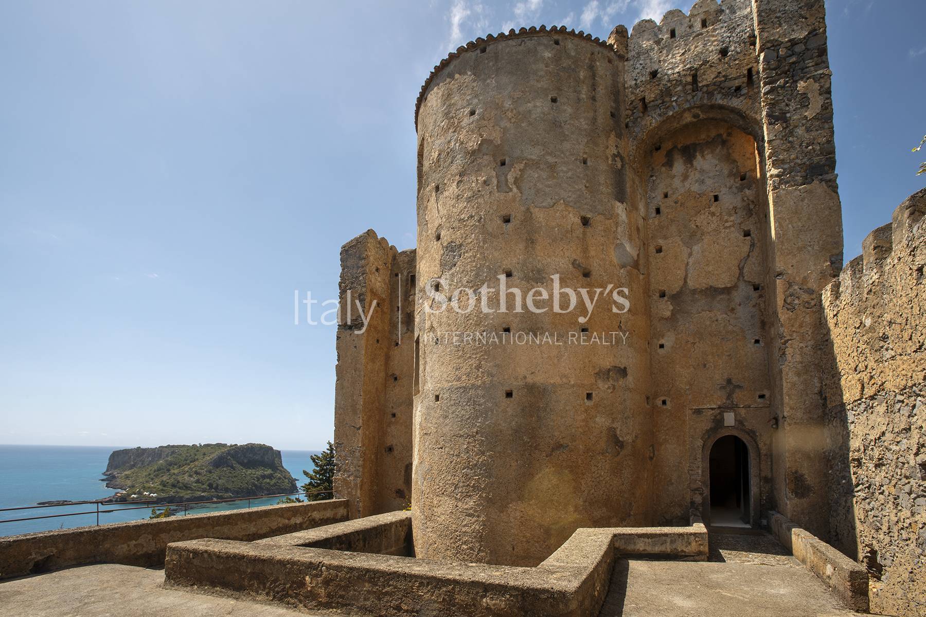  Norman fortress on the sea of Calabria - 物件實景