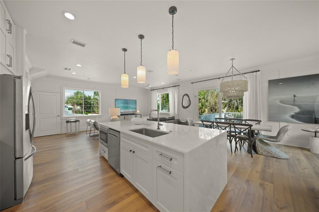 Anna Maria, Florida, 34216, United States, 5 Bedrooms Bedrooms, ,4 BathroomsBathrooms,Residential,For Sale,1819285