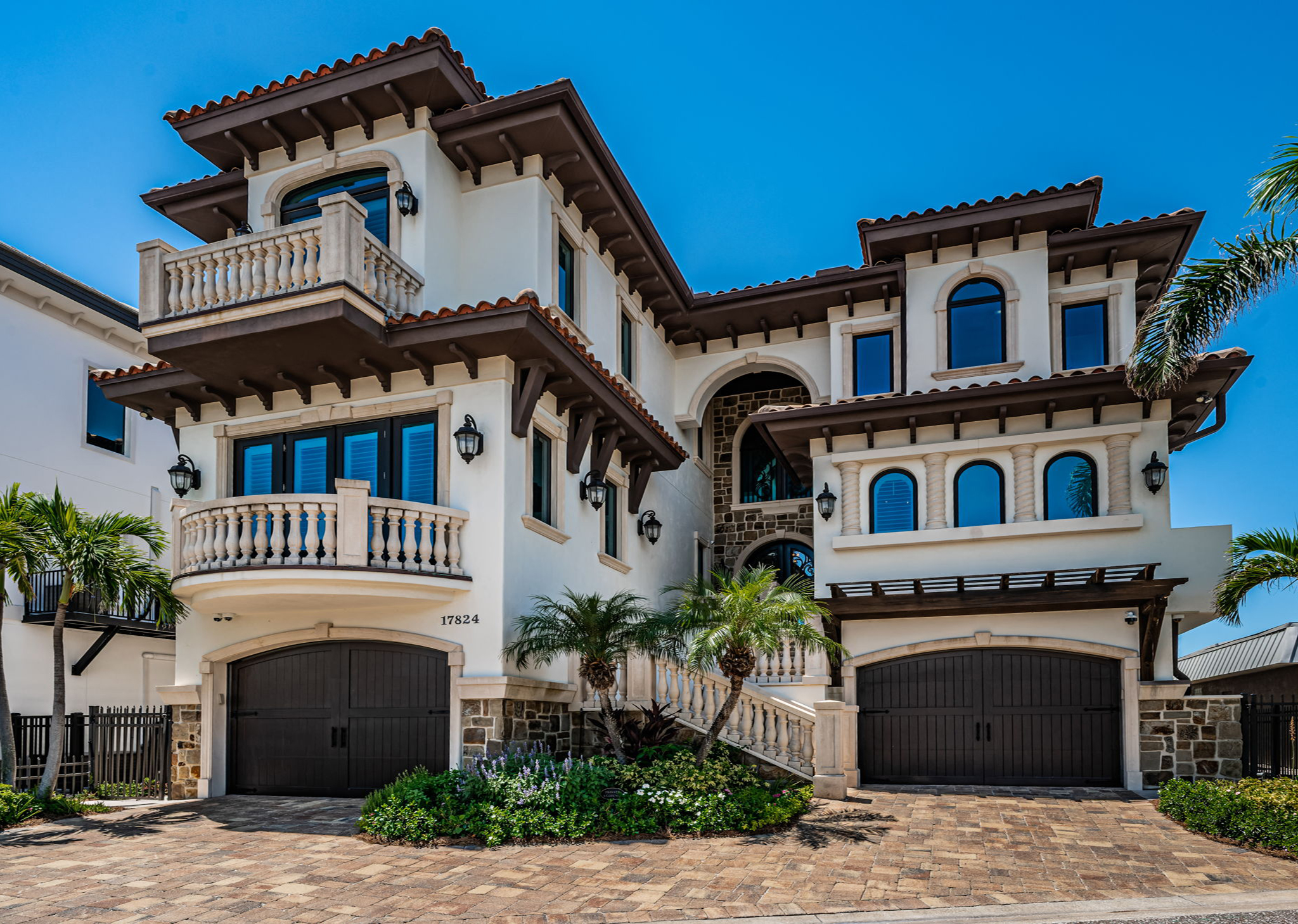 Redington Shores, Florida, 33708, United States, 5 Bedrooms Bedrooms, ,6 BathroomsBathrooms,Residential,For Sale,1921894