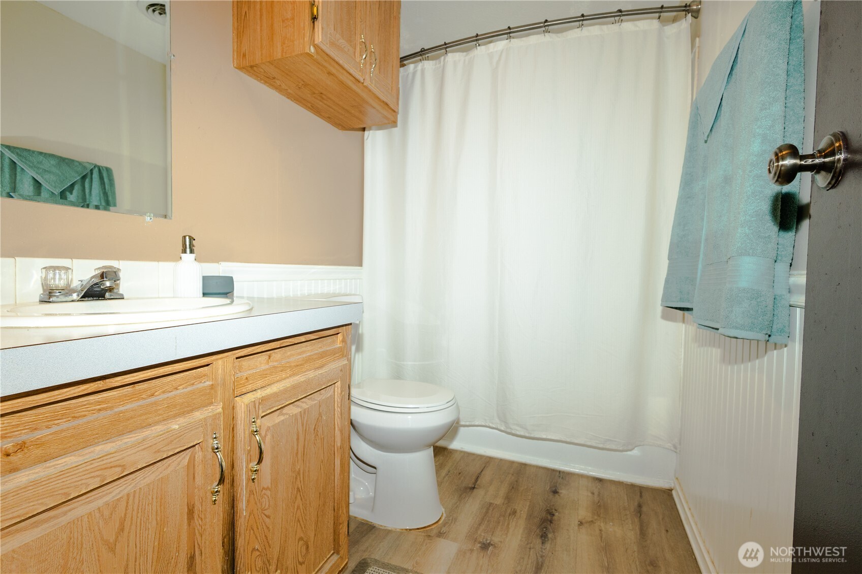 Benton City, Washington, 99320, United States, 3 Bedrooms Bedrooms, ,1 BathroomBathrooms,Residential,For Sale,1937195