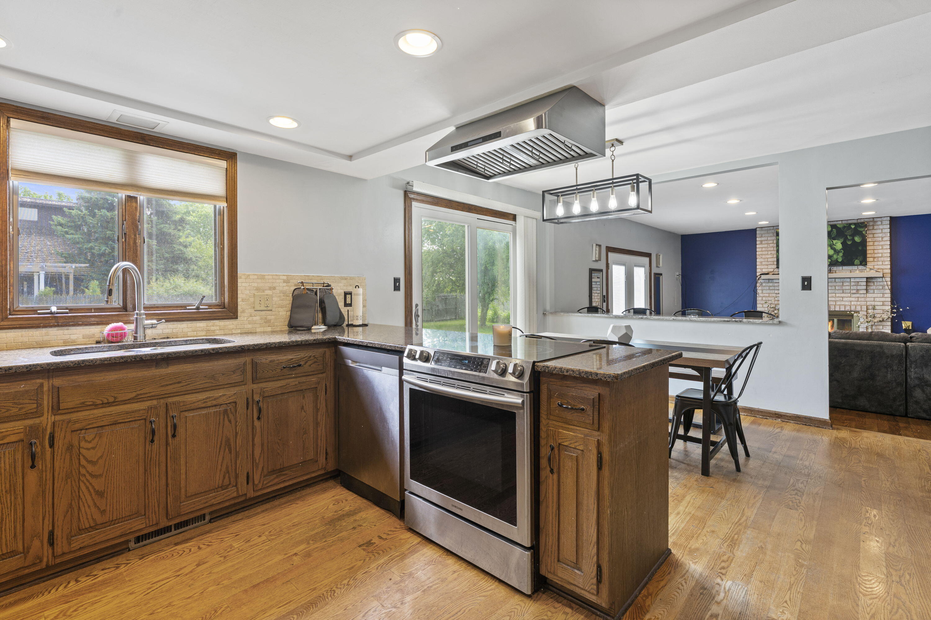 Munster, Indiana, 46321, United States, 4 Bedrooms Bedrooms, ,4 BathroomsBathrooms,Residential,For Sale,1957451