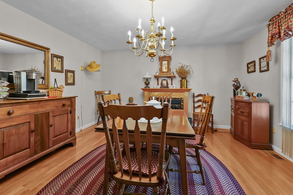 Attleboro, Massachusetts, 02703, United States, 4 Bedrooms Bedrooms, ,4 BathroomsBathrooms,Residential,For Sale,1880500