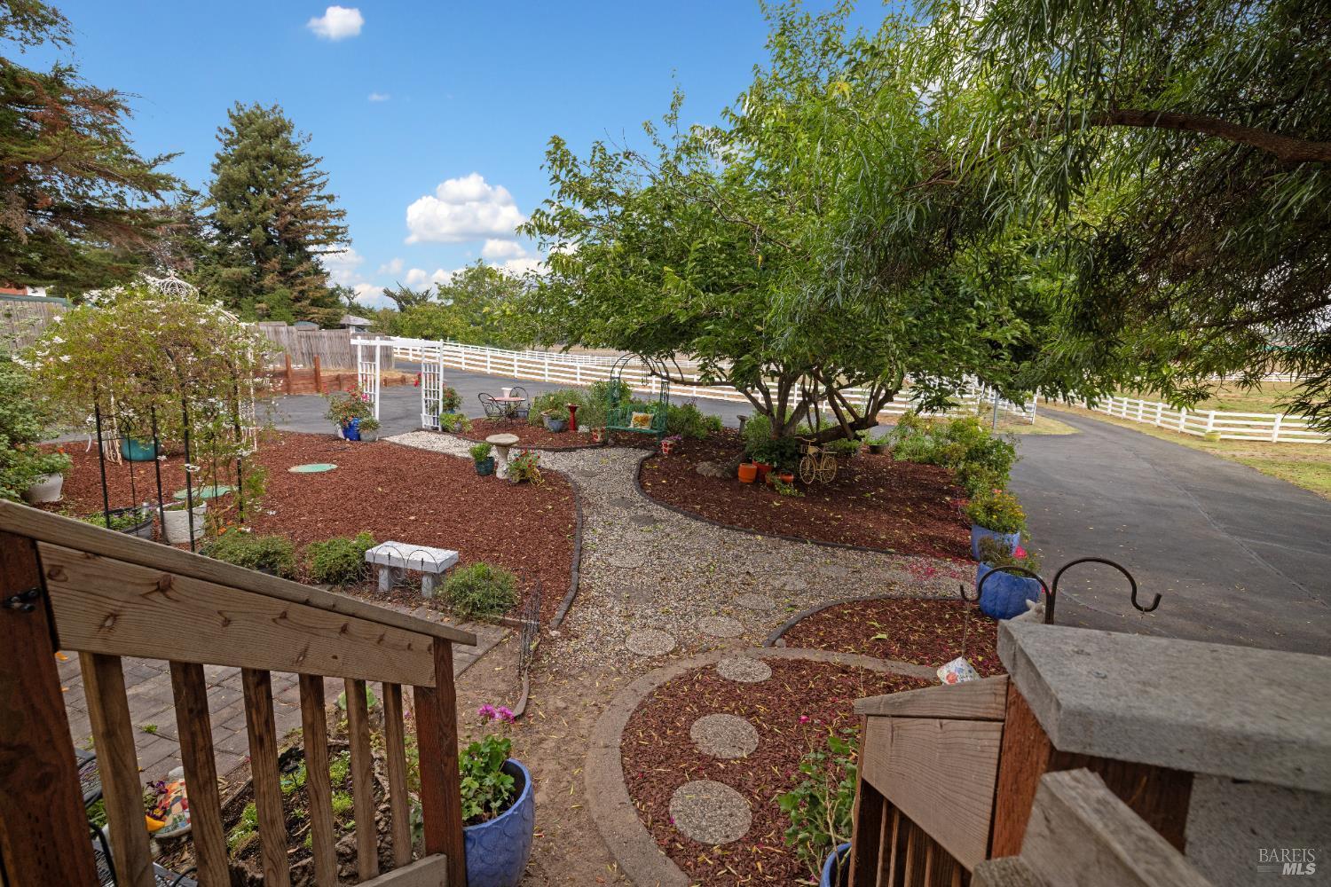 Petaluma, California, 94952, United States, 4 Bedrooms Bedrooms, ,2 BathroomsBathrooms,Residential,For Sale,1974511