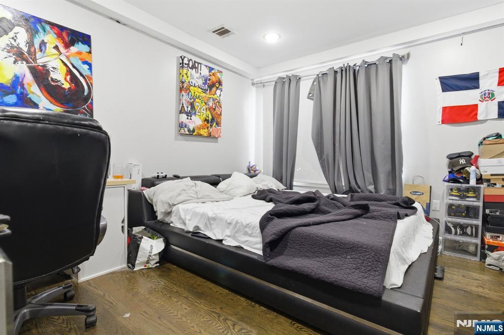 Kearny, New Jersey, 07032, United States, 6 Bedrooms Bedrooms, ,5 BathroomsBathrooms,Residential,For Sale,2032310