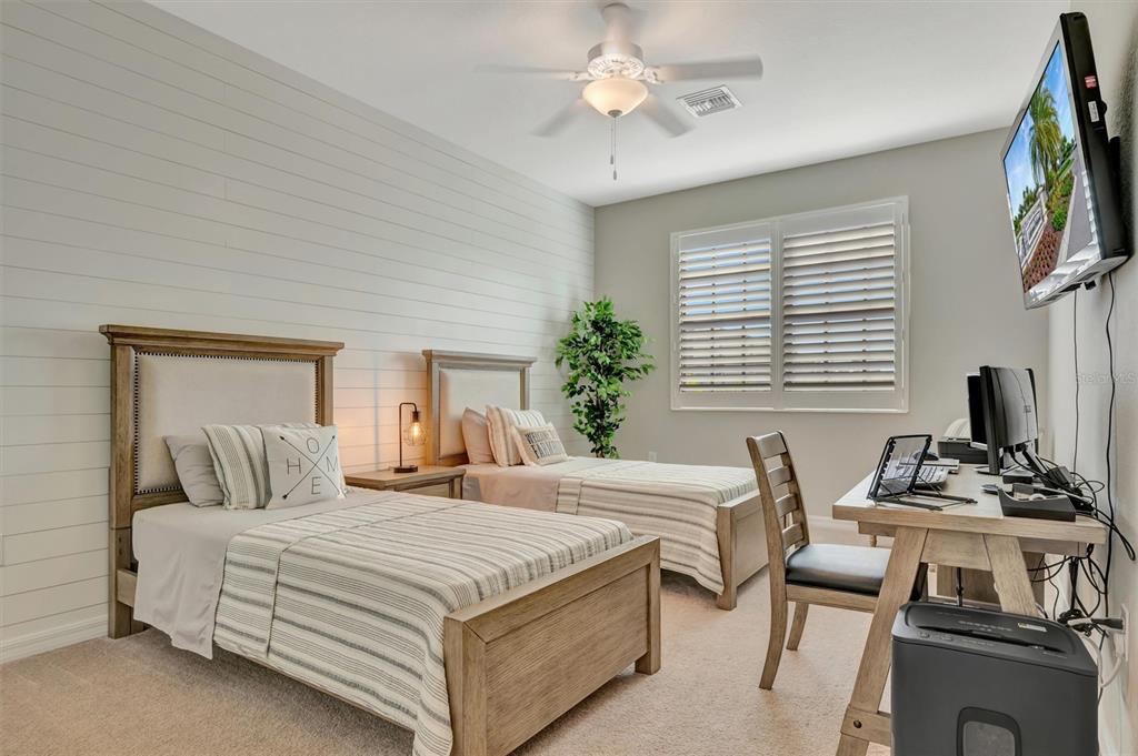 Bradenton, Florida, 34211, United States, 3 Bedrooms Bedrooms, ,2 BathroomsBathrooms,Residential,For Sale,1995984