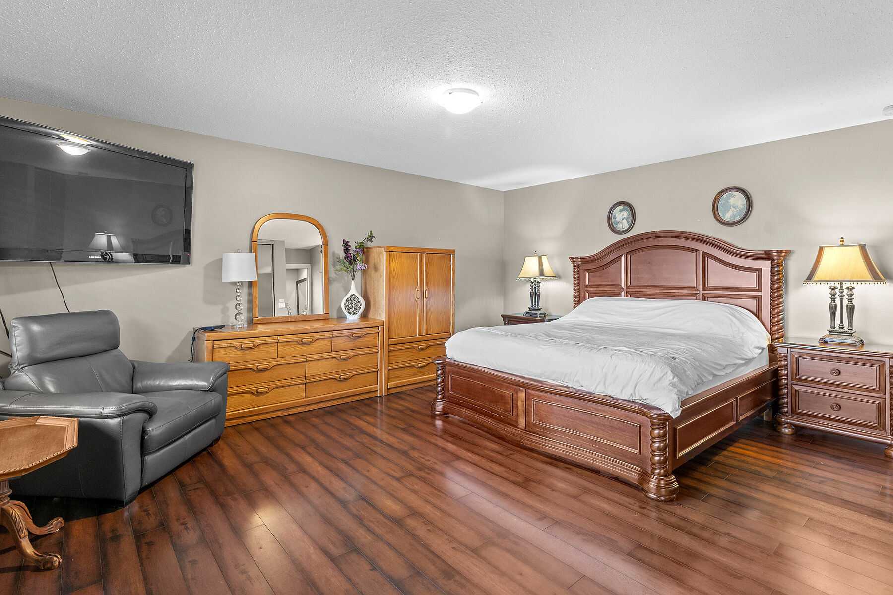  Timeless Design with a Pool - 物件實景