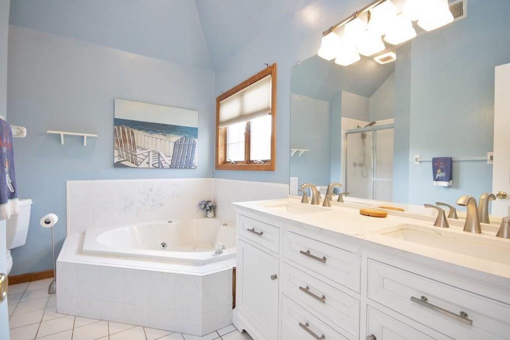 Florida, New York, 10921, United States, 4 Bedrooms Bedrooms, ,3 BathroomsBathrooms,Residential,For Sale,1944885
