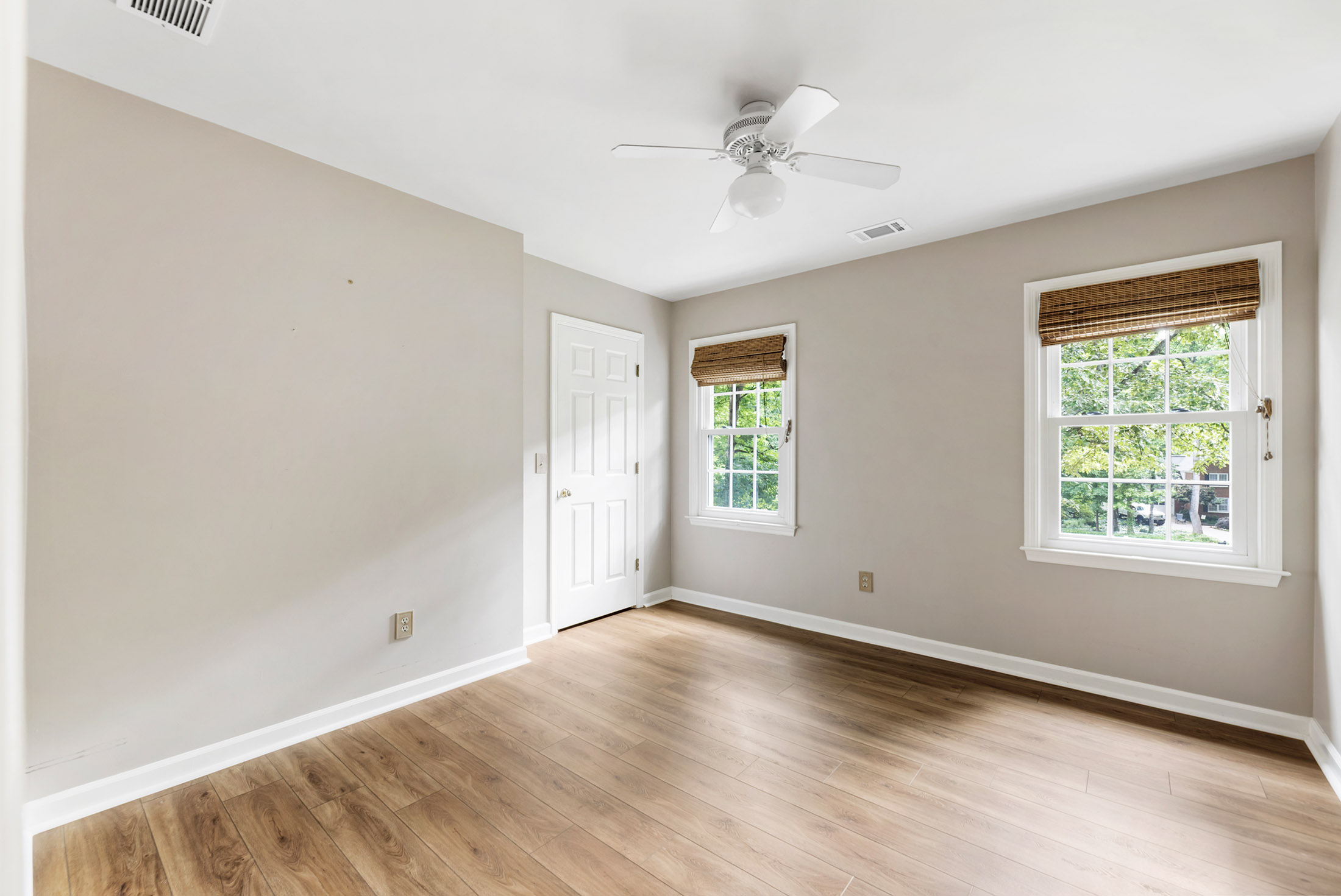  Andover North Home Blends Privacy and Convenience - 物件實景