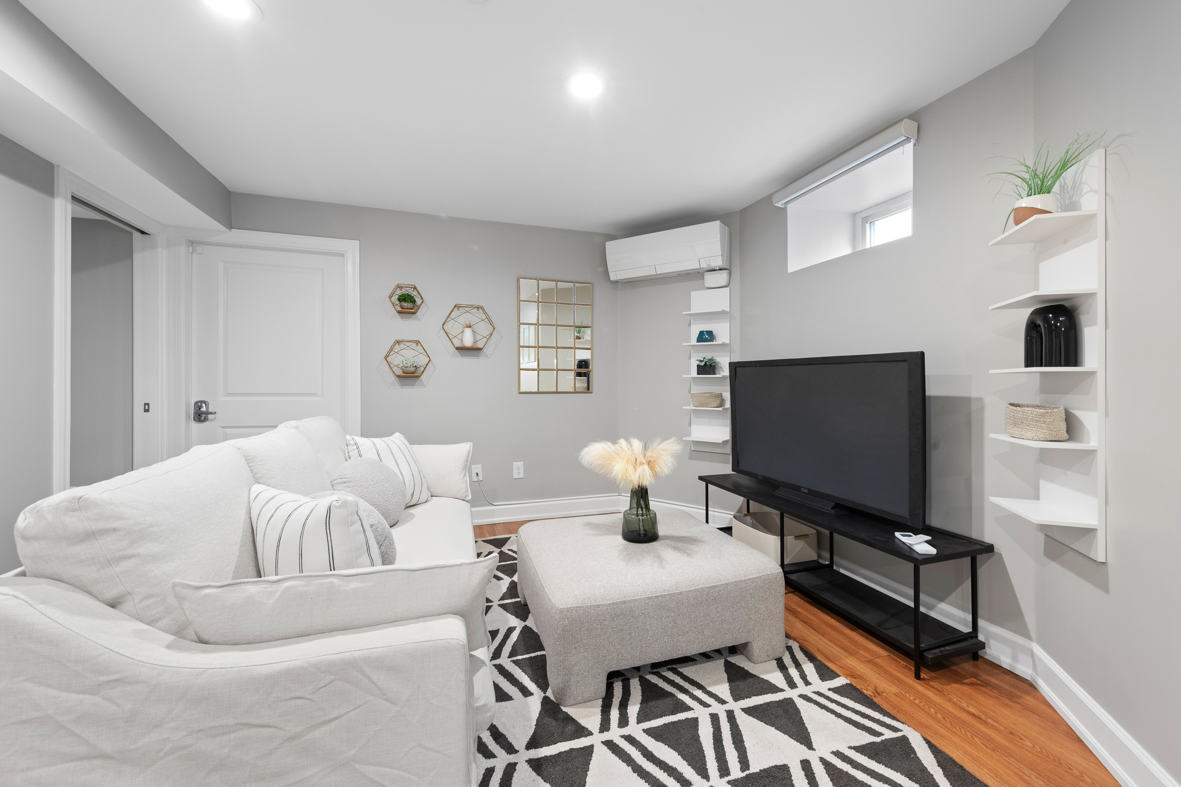  13 Laurel Street, Unit 1, Arlington, MA, 02476 - 物件實景