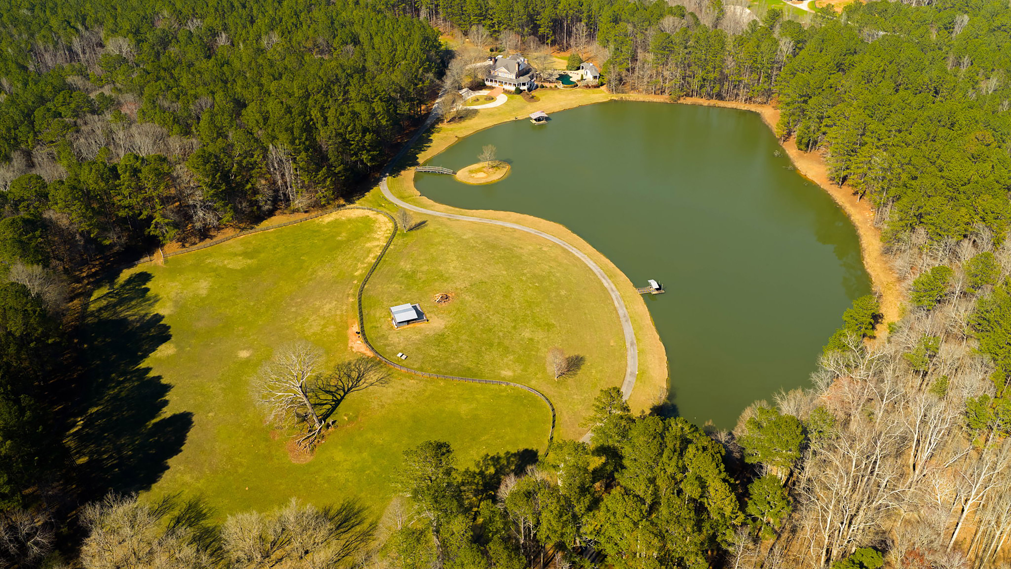  89 Acre +/- Equestrian Estate with Private Lake - 物件實景