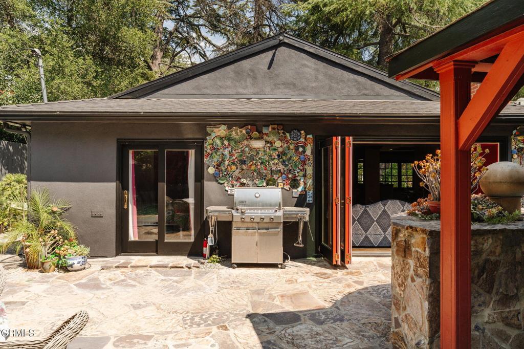 La Canada Flintridge, California, 91011, United States, 4 Bedrooms Bedrooms, ,3 BathroomsBathrooms,Residential,For Sale,1885342