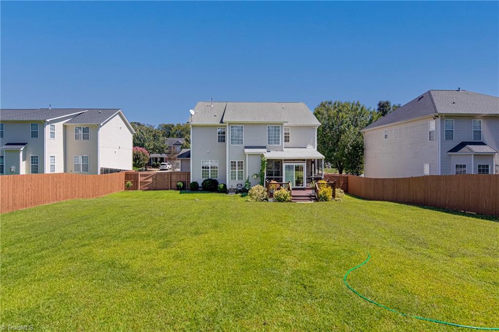 High Point, North Carolina, 27265, United States, 4 Bedrooms Bedrooms, ,3 BathroomsBathrooms,Residential,For Sale,1948916