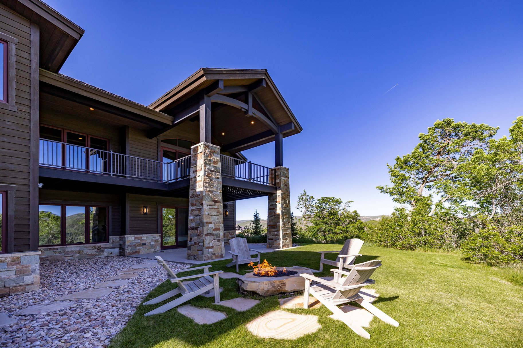  Views, Privacy and Main Level Living in a Gated Community - 物件實景