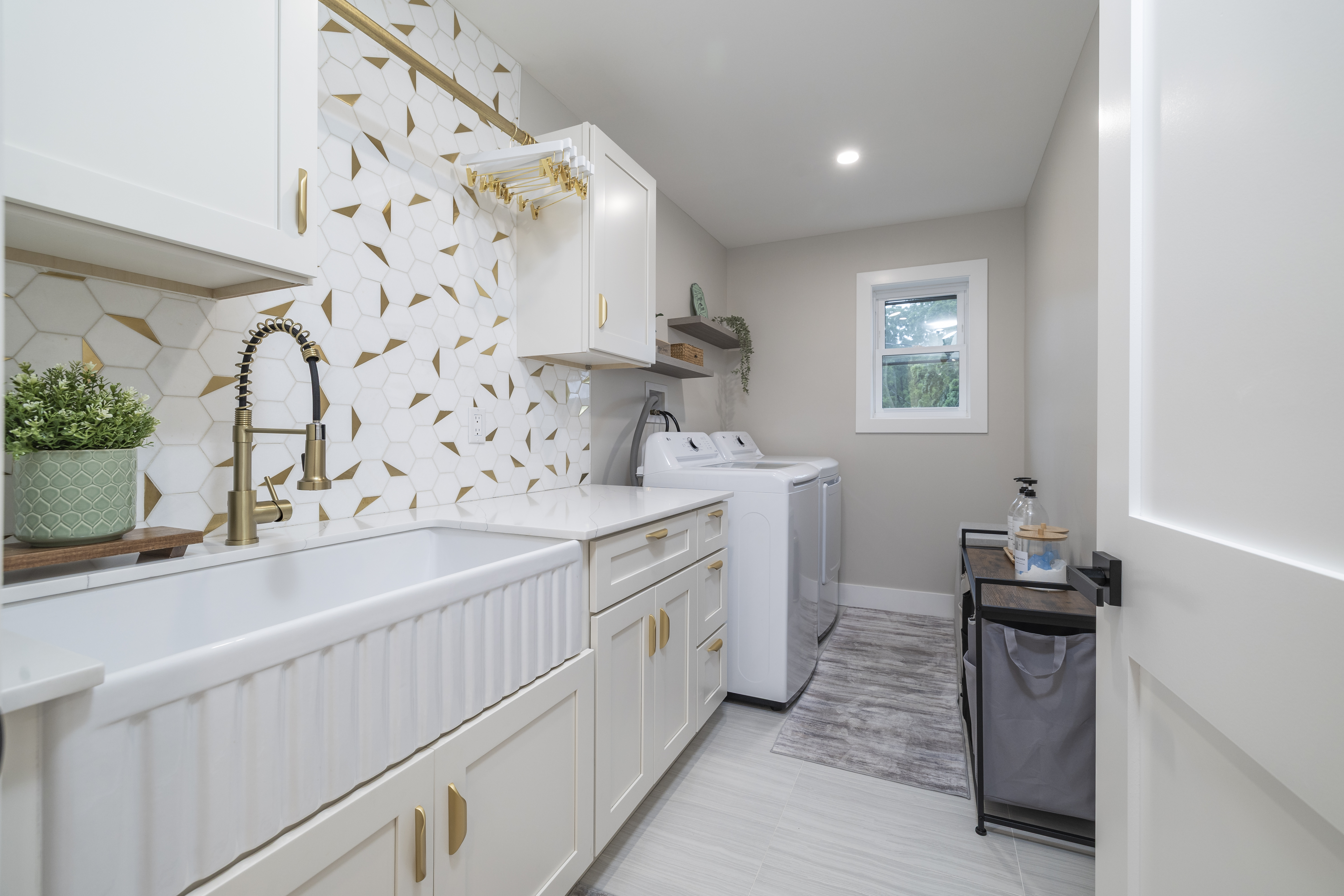  23 Faith Lane, Westbury, NY 11590 - 物件實景