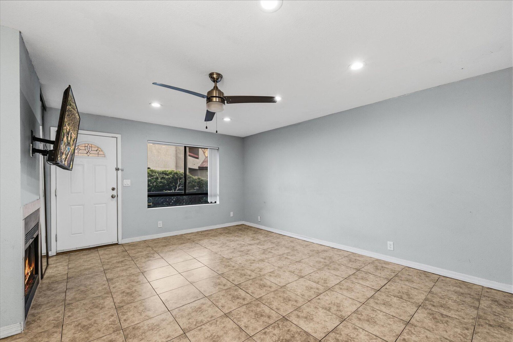  14203 N 19th Avenue  Phoenix, AZ - 物件實景