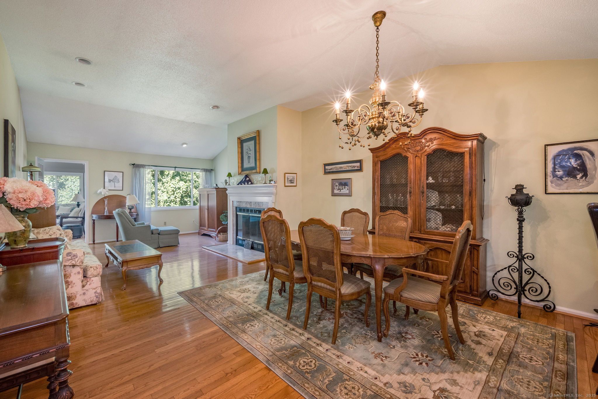 Madison, Connecticut, 06443, United States, 2 Bedrooms Bedrooms, ,3 BathroomsBathrooms,Residential,For Sale,1926954