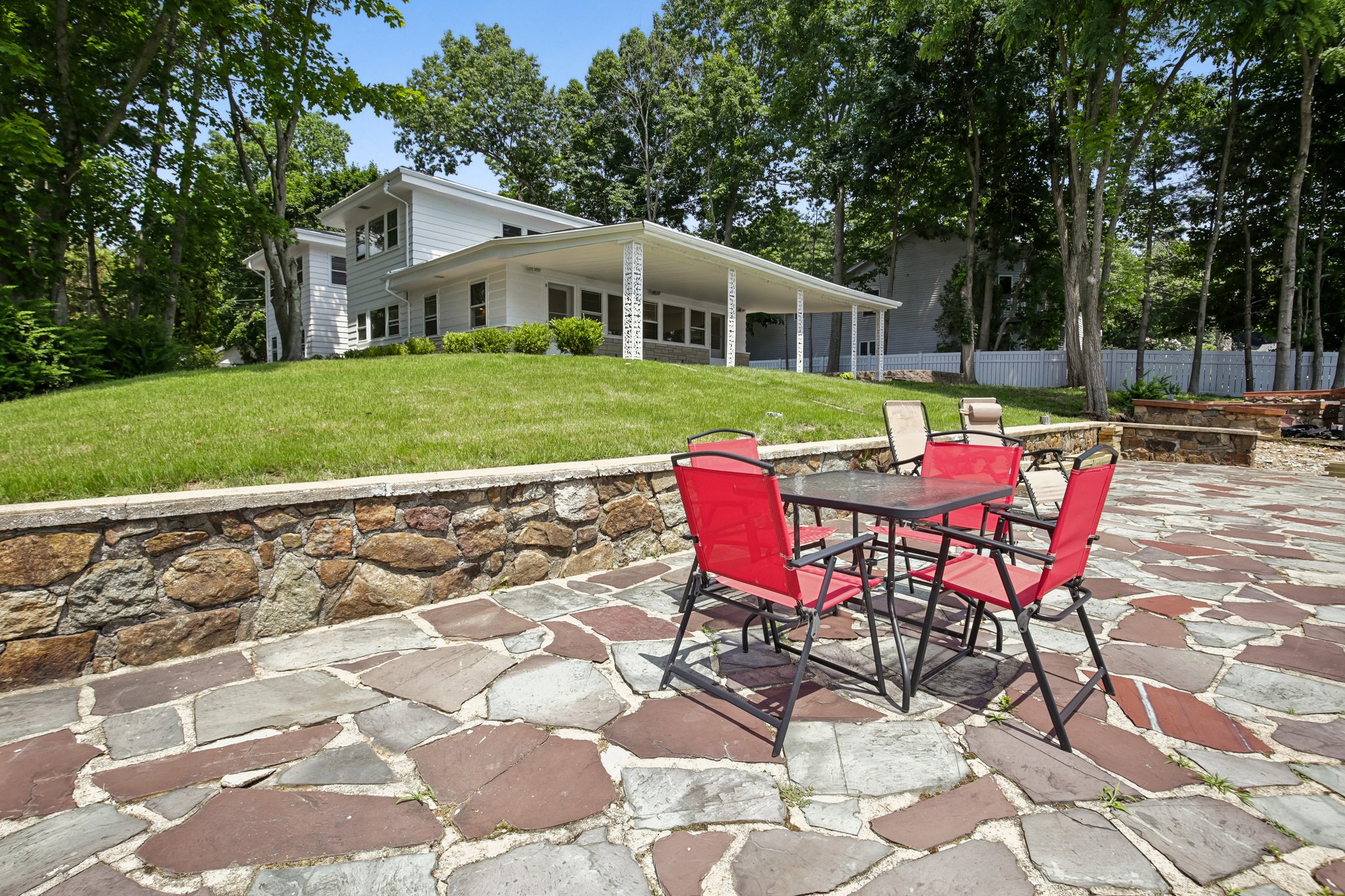 19 & 21 Lakeland Drive, Hopatcong, NJ 07843 - 物件實景