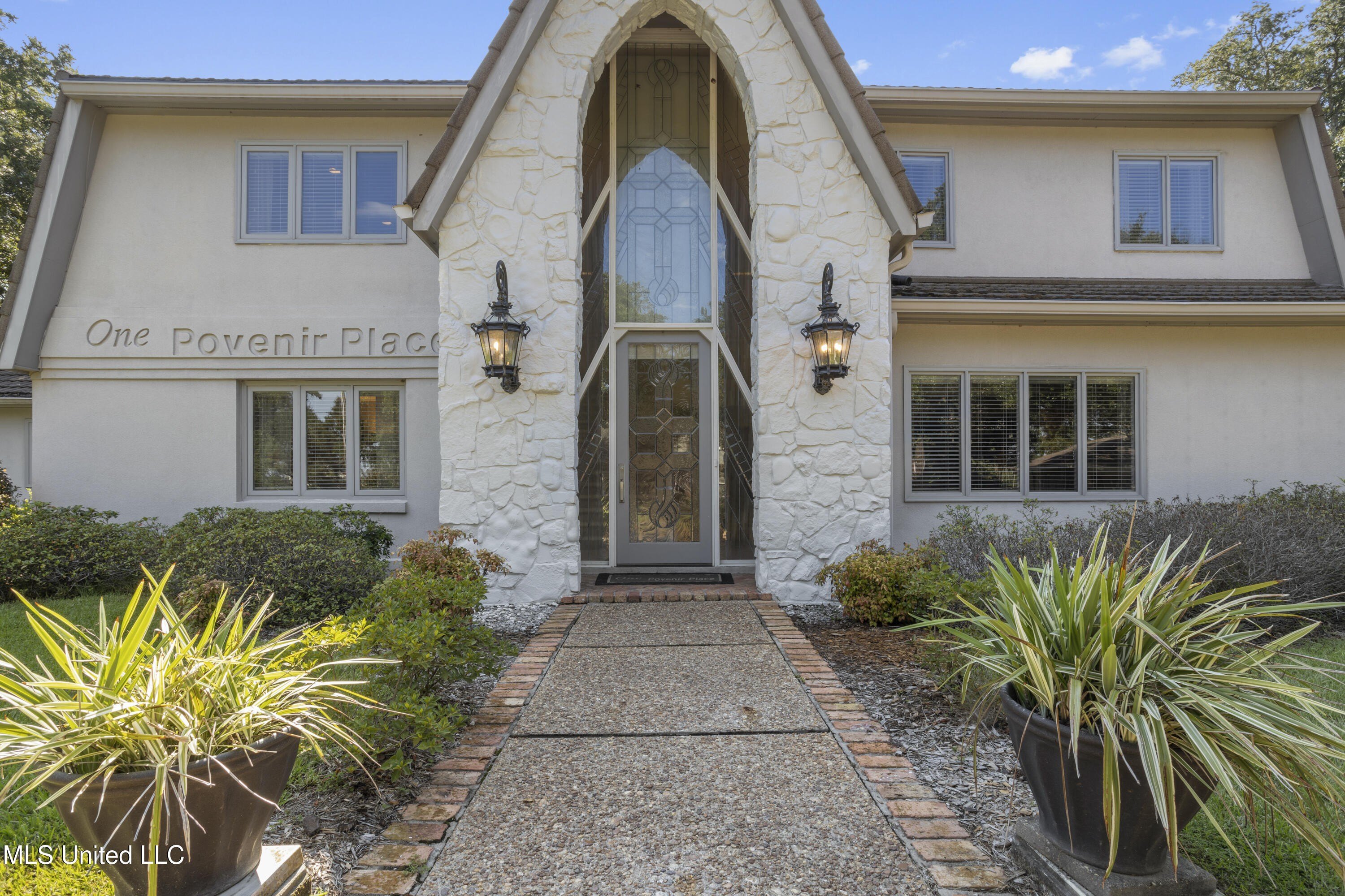 Gulfport, Mississippi, 39507, United States, 4 Bedrooms Bedrooms, ,4 BathroomsBathrooms,Residential,For Sale,1974539