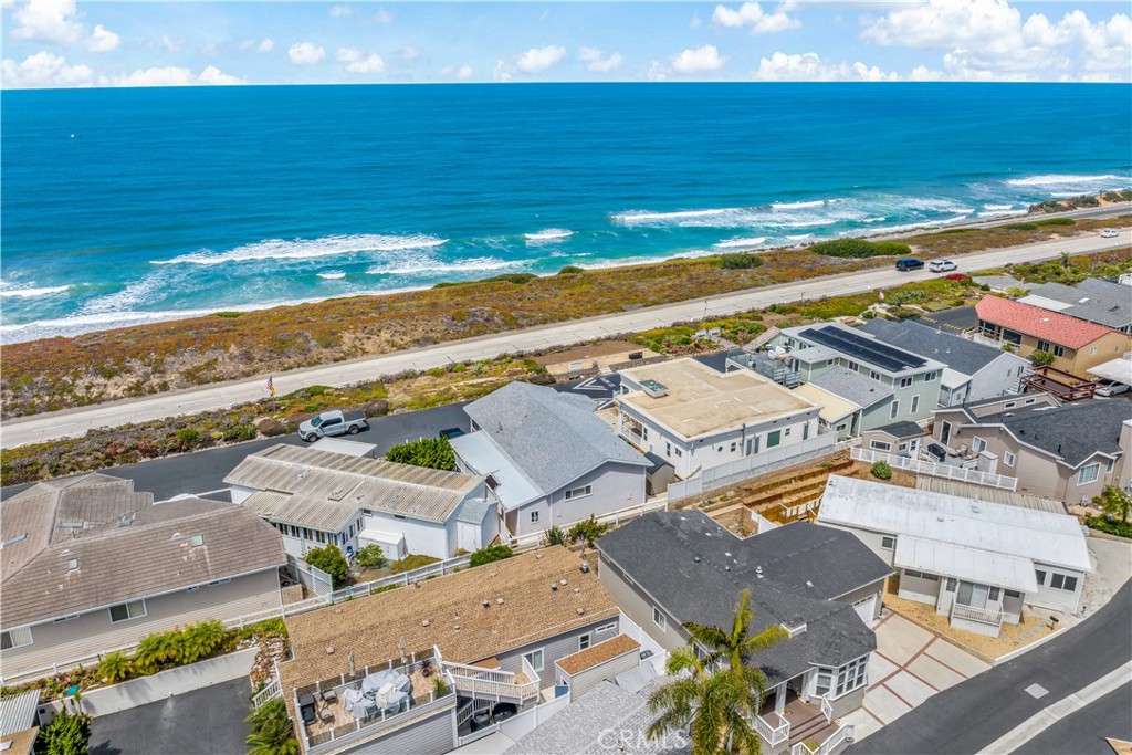 Carlsbad, California, 92011, United States, 2 Bedrooms Bedrooms, ,2 BathroomsBathrooms,Residential,For Sale,1977737