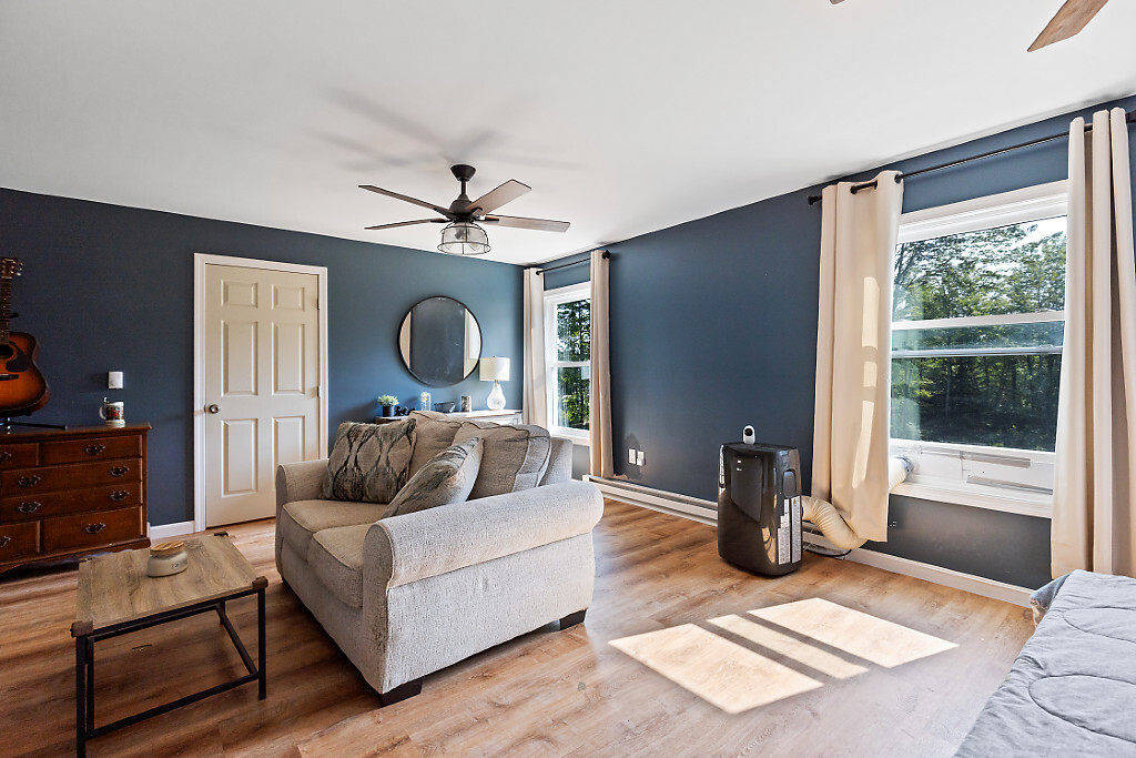Madison, Maine, 04950, United States, 3 Bedrooms Bedrooms, ,3 BathroomsBathrooms,Residential,For Sale,1898697