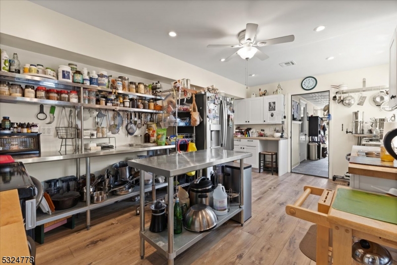 Lebanon Twp., New Jersey, 08827, United States, 4 Bedrooms Bedrooms, ,3 BathroomsBathrooms,Residential,For Sale,1847563