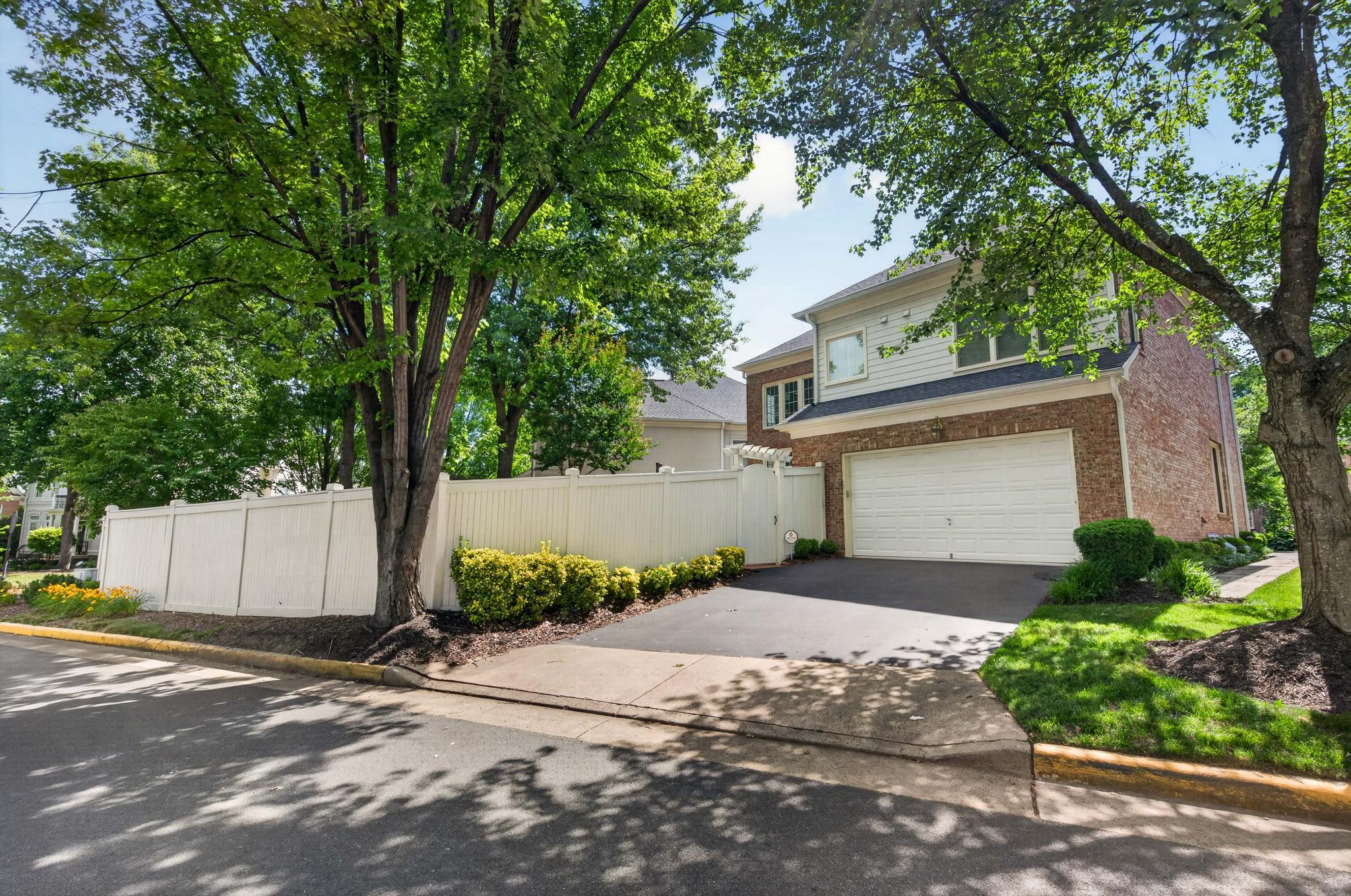  3860 Farrcroft Drive, Fairfax, VA, 22030 - 物件實景