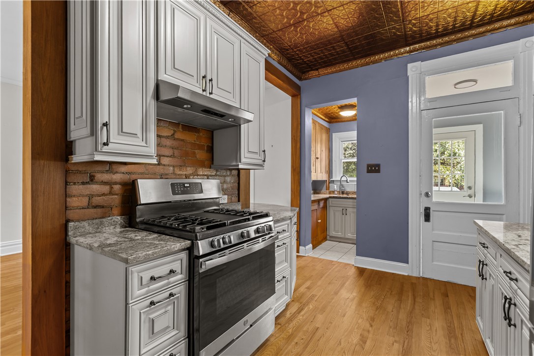 Highland Park, Pennsylvania, 15206, United States, 4 Bedrooms Bedrooms, ,3 BathroomsBathrooms,Residential,For Sale,1924844