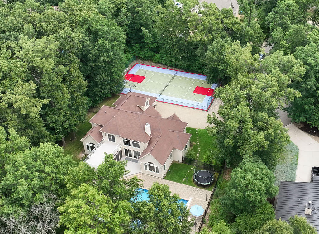 New Buffalo, Michigan, 49117, United States, 5 Bedrooms Bedrooms, ,4 BathroomsBathrooms,Residential,For Sale,1940411