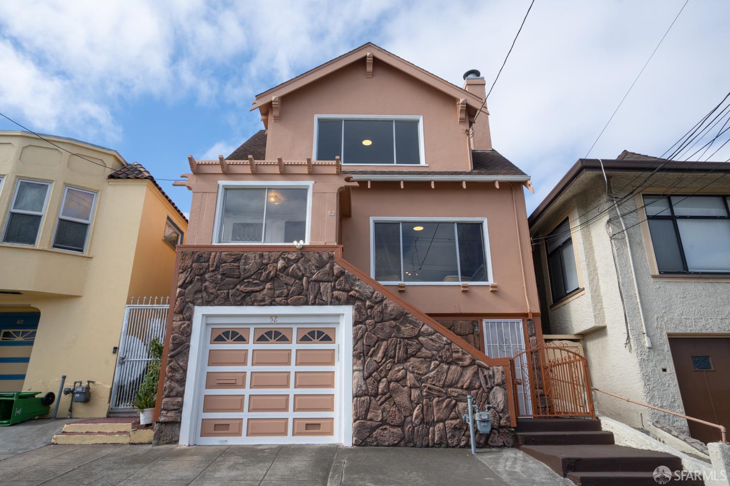 San Francisco, California, 94112, United States, 2 Bedrooms Bedrooms, ,3 BathroomsBathrooms,Residential,For Sale,1933594