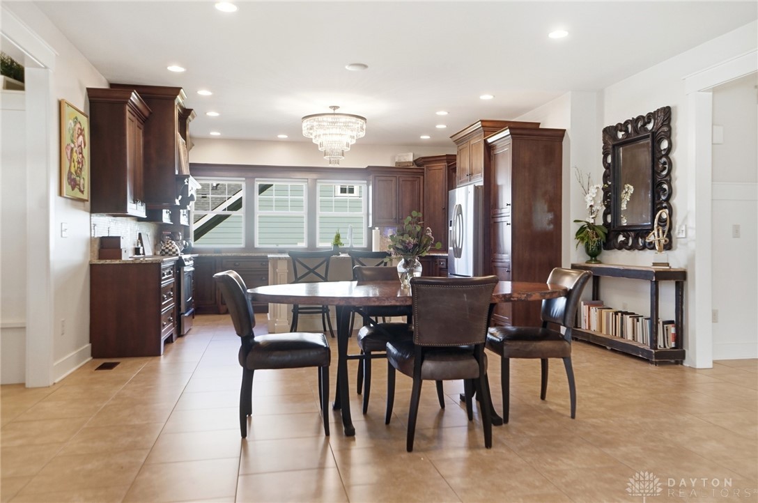 Oakwood, Ohio, 45409, United States, 3 Bedrooms Bedrooms, ,3 BathroomsBathrooms,Residential,For Sale,1991510