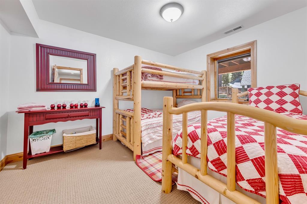 Lake Almanor West, California, 96020, United States, 6 Bedrooms Bedrooms, ,4 BathroomsBathrooms,Residential,For Sale,1950593