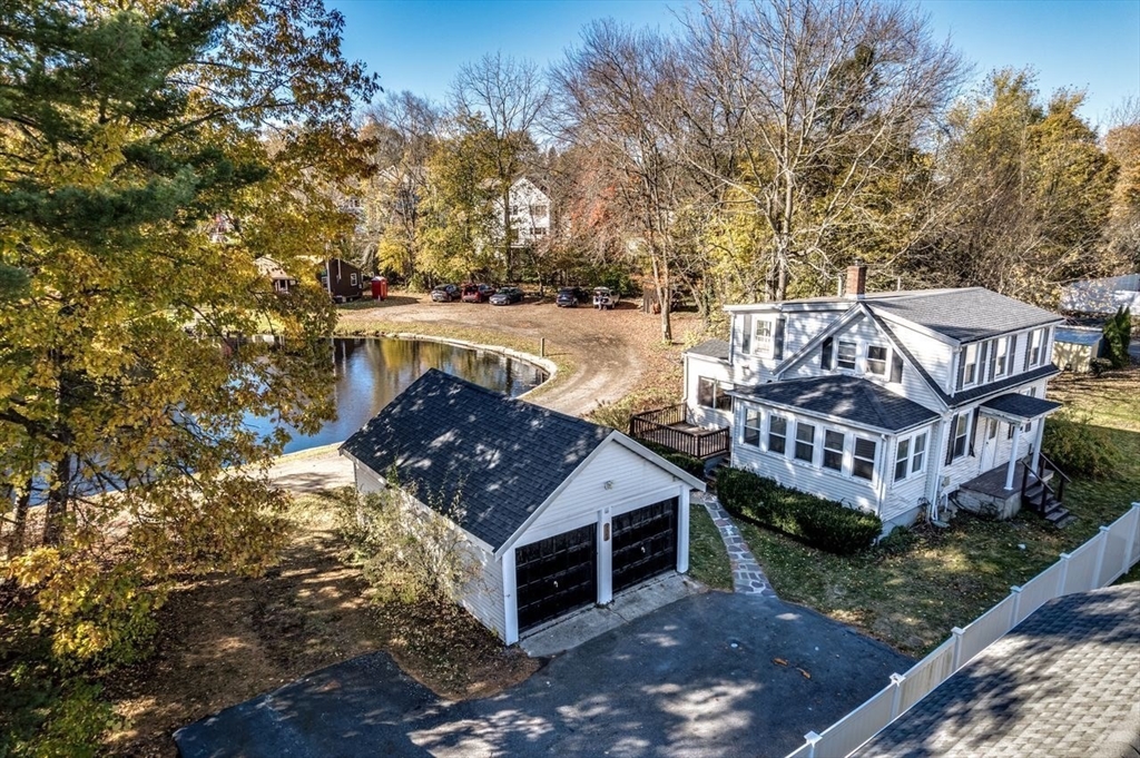 Needham, Massachusetts, 02492, United States, 3 Bedrooms Bedrooms, ,2 BathroomsBathrooms,Residential,For Sale,1988292