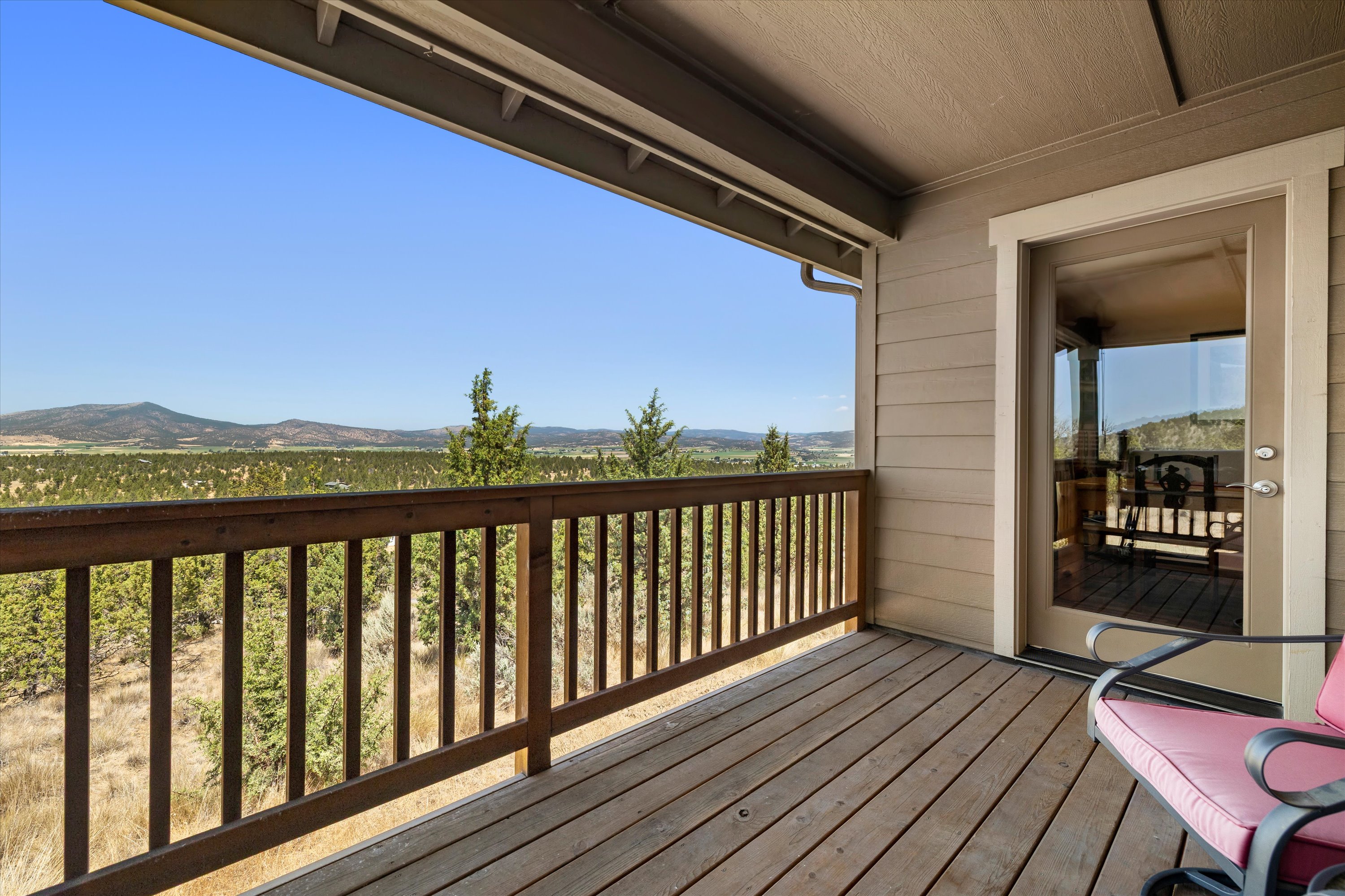 Prineville, Oregon, 97754, United States, 3 Bedrooms Bedrooms, ,2 BathroomsBathrooms,Residential,For Sale,1903367