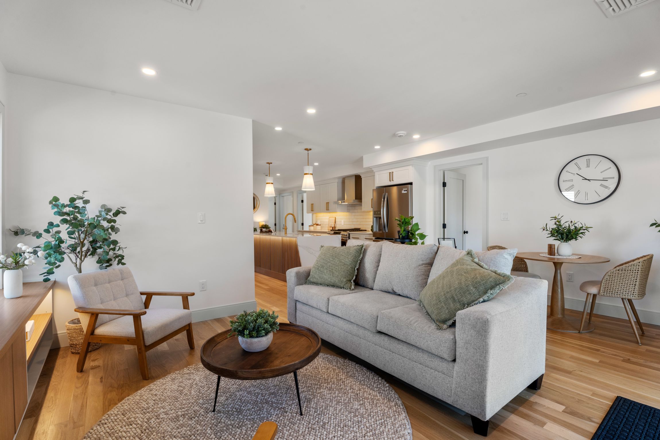  6-8 South, Stoneham, MA, 02180 - 物件實景