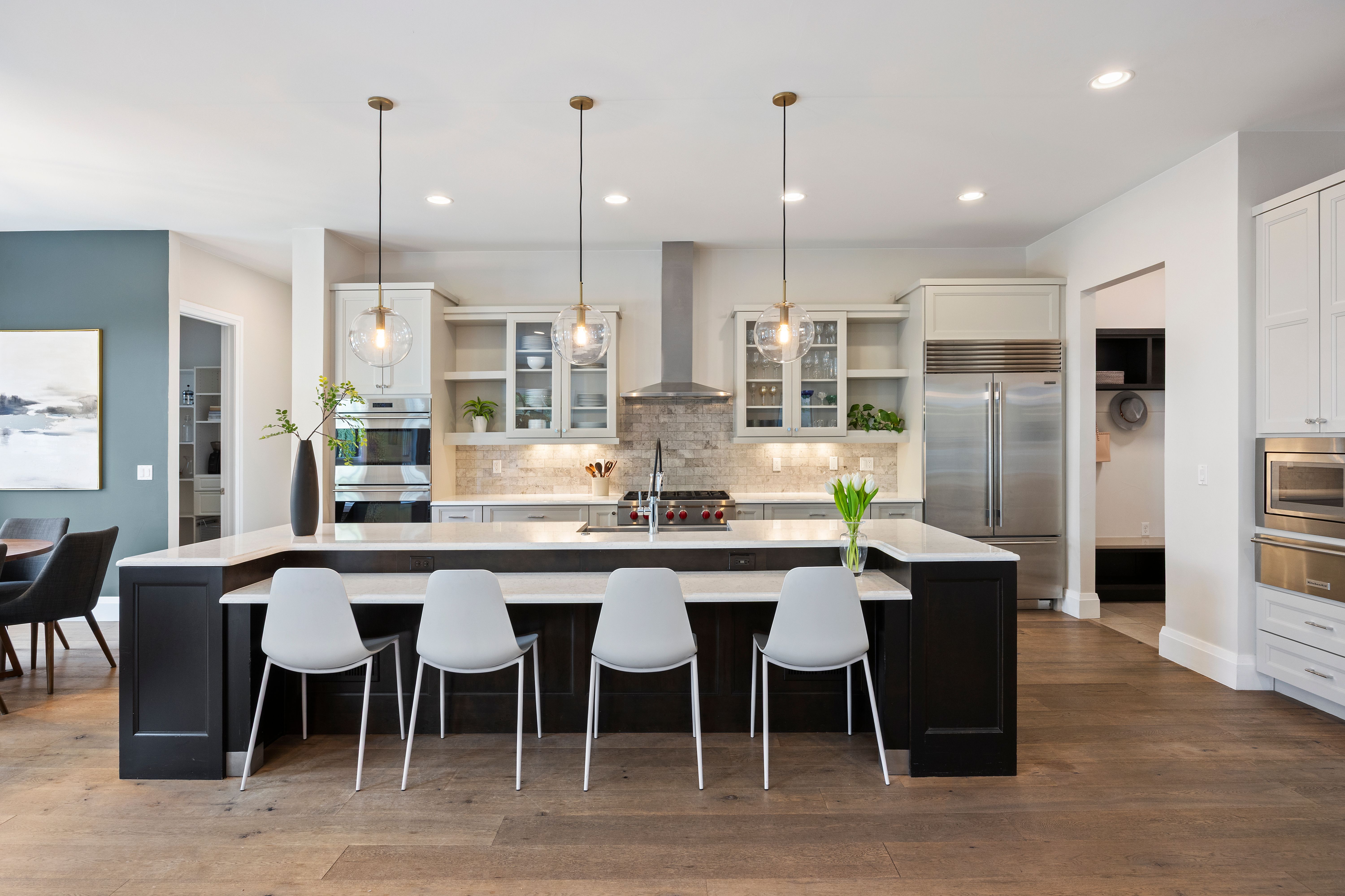  Exceptional Contemporary Move-In Ready Designed For Modern Living - 物件實景