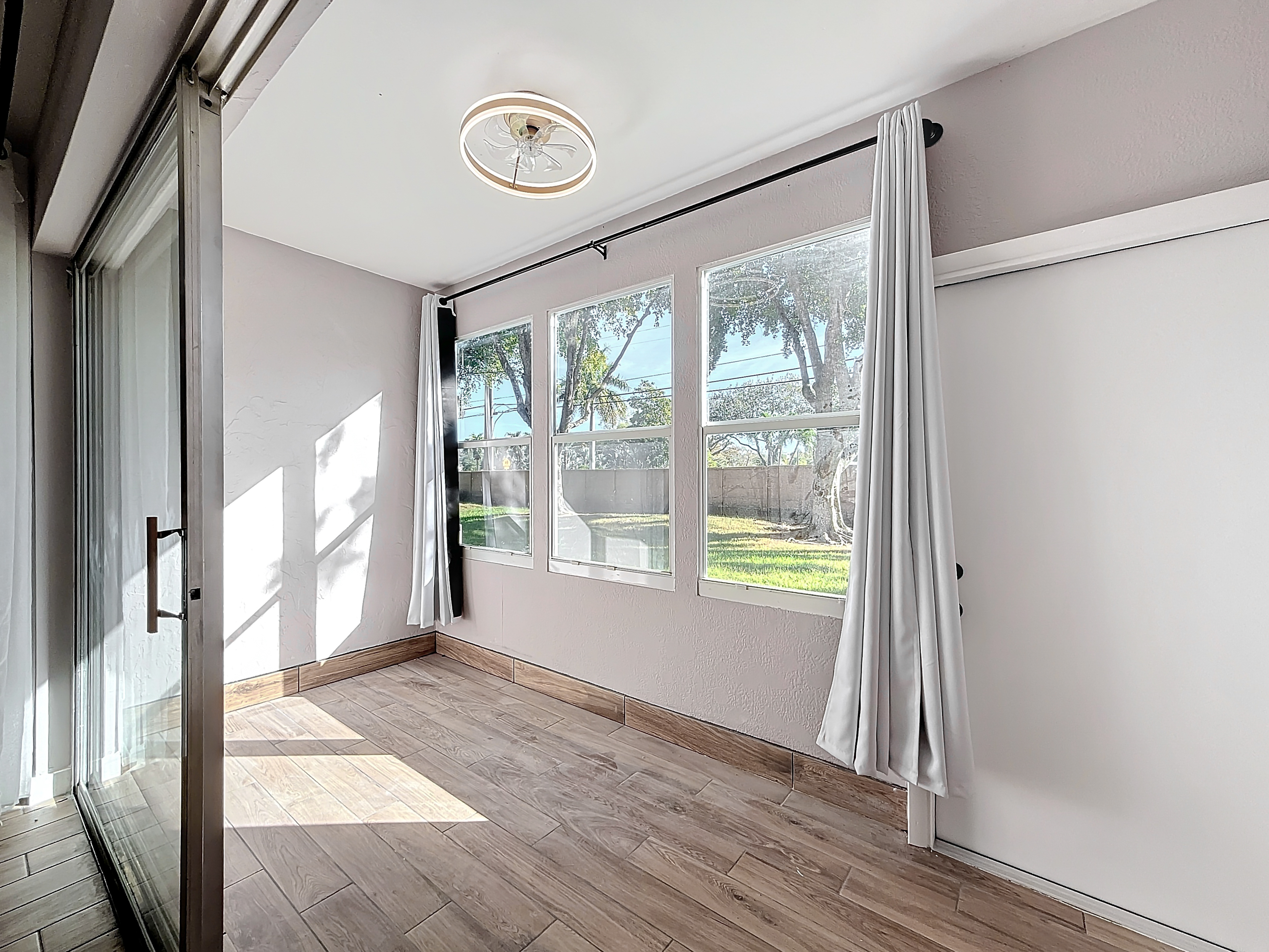  8818 W Mcnab Road, Tamarac, FL, 33321 - 物件實景