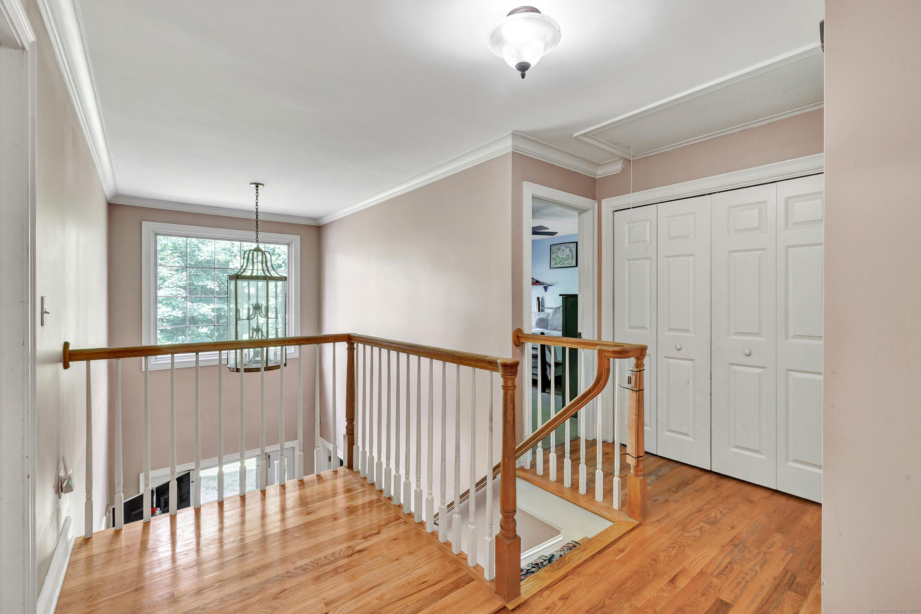 Shelton, Connecticut, 06484, United States, 4 Bedrooms Bedrooms, ,4 BathroomsBathrooms,Residential,For Sale,1937296