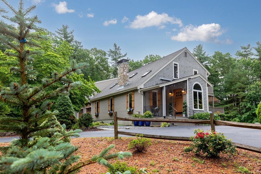 Kingston, Massachusetts, 02364, United States, 3 Bedrooms Bedrooms, ,2 BathroomsBathrooms,Residential,For Sale,1975778