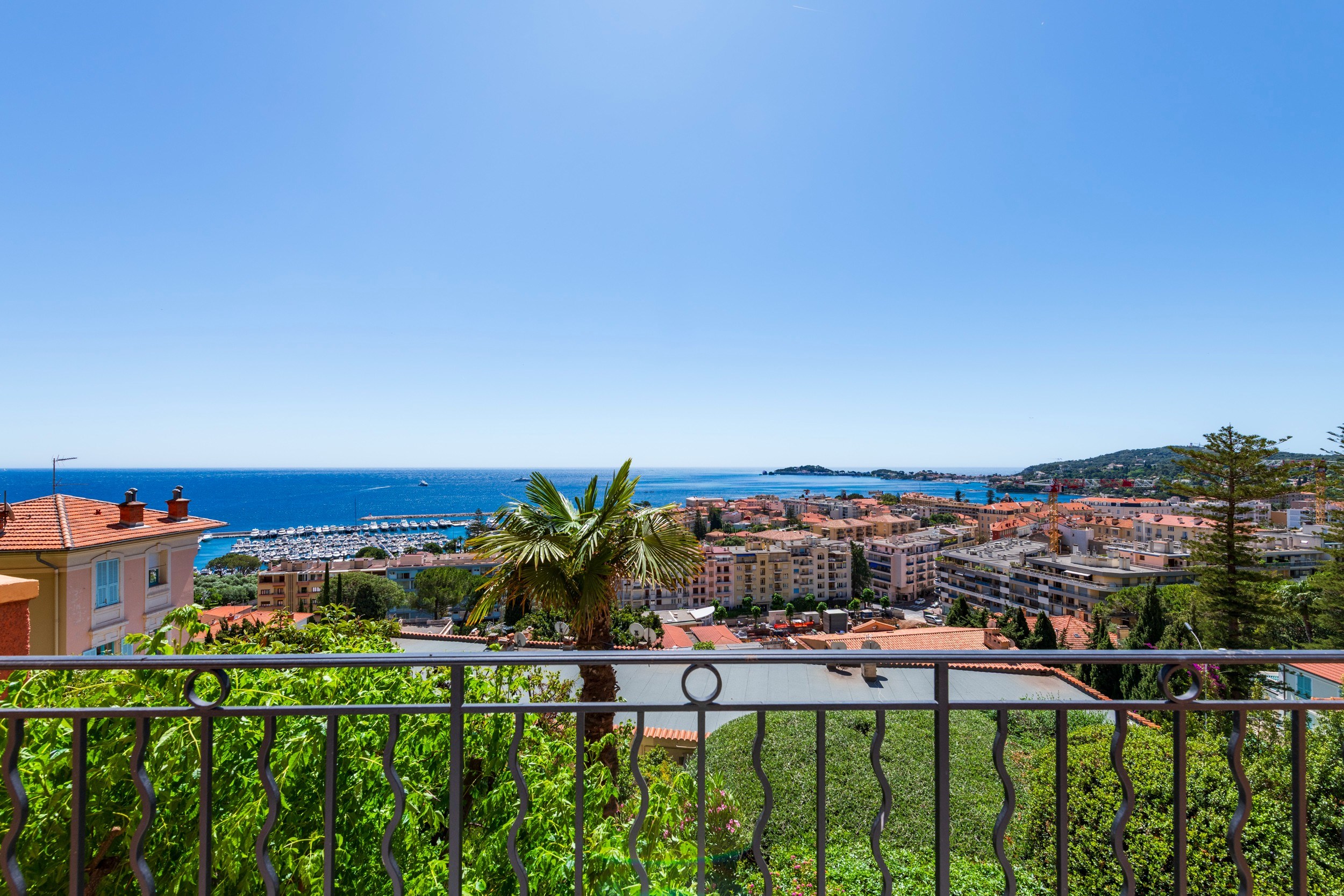  Exceptional Sea-View Apartment in the Heart of Beaulieu-sur-Mer - 物件實景