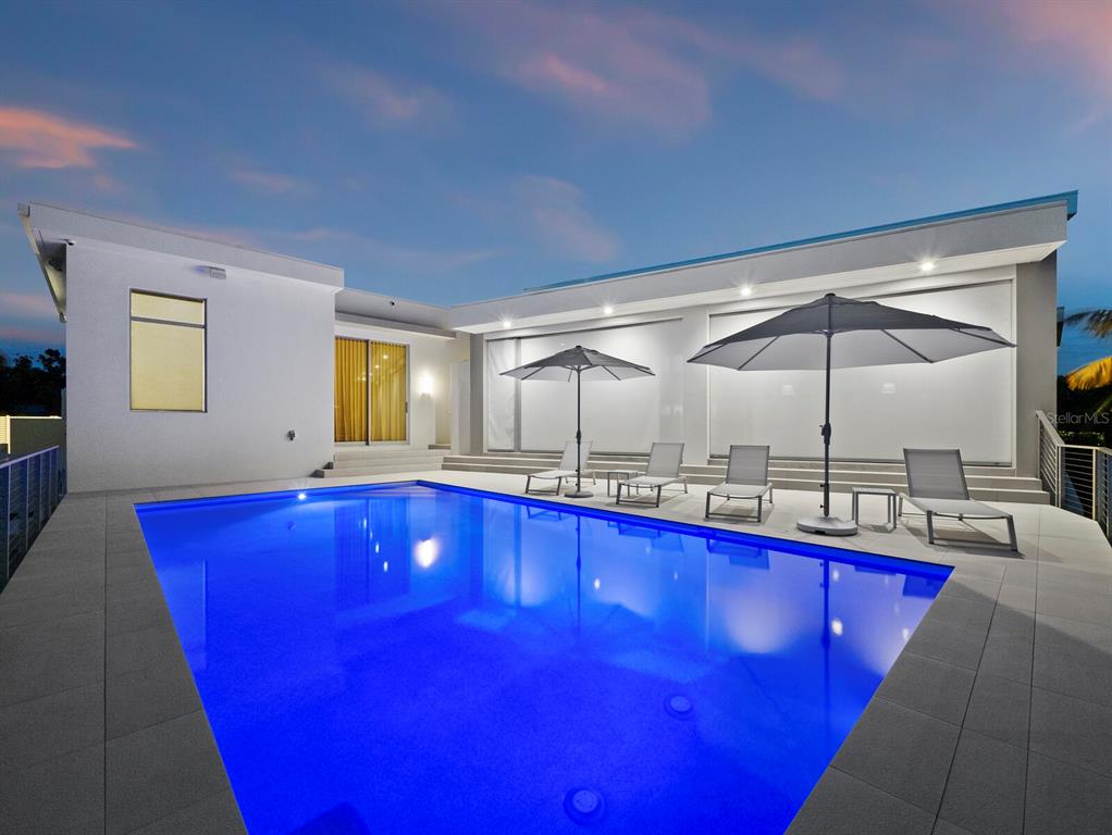 Sarasota, Florida, 34236, United States, 3 Bedrooms Bedrooms, ,5 BathroomsBathrooms,Residential,For Sale,2003430