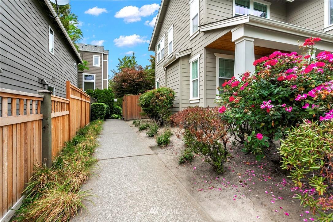 522 3RD AVENUE S, KIRKLAND, Washington, 98033, United States, 3 Bedrooms Bedrooms, ,3 BathroomsBathrooms,Residential,For Sale,522 3RD AVENUE S,1433811