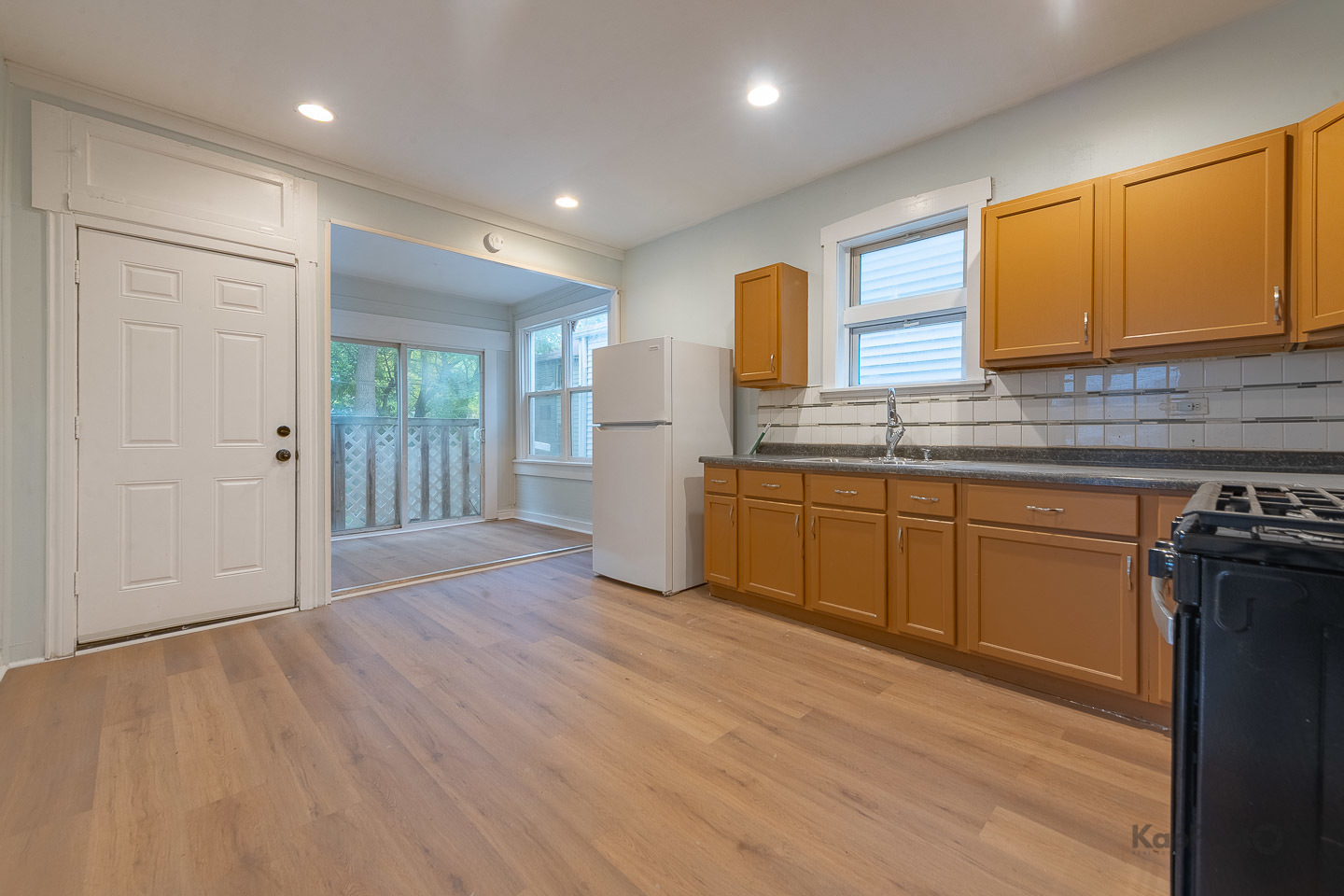 Chicago, Illinois, 60641, United States, 4 Bedrooms Bedrooms, ,Residential,For Sale,1975568