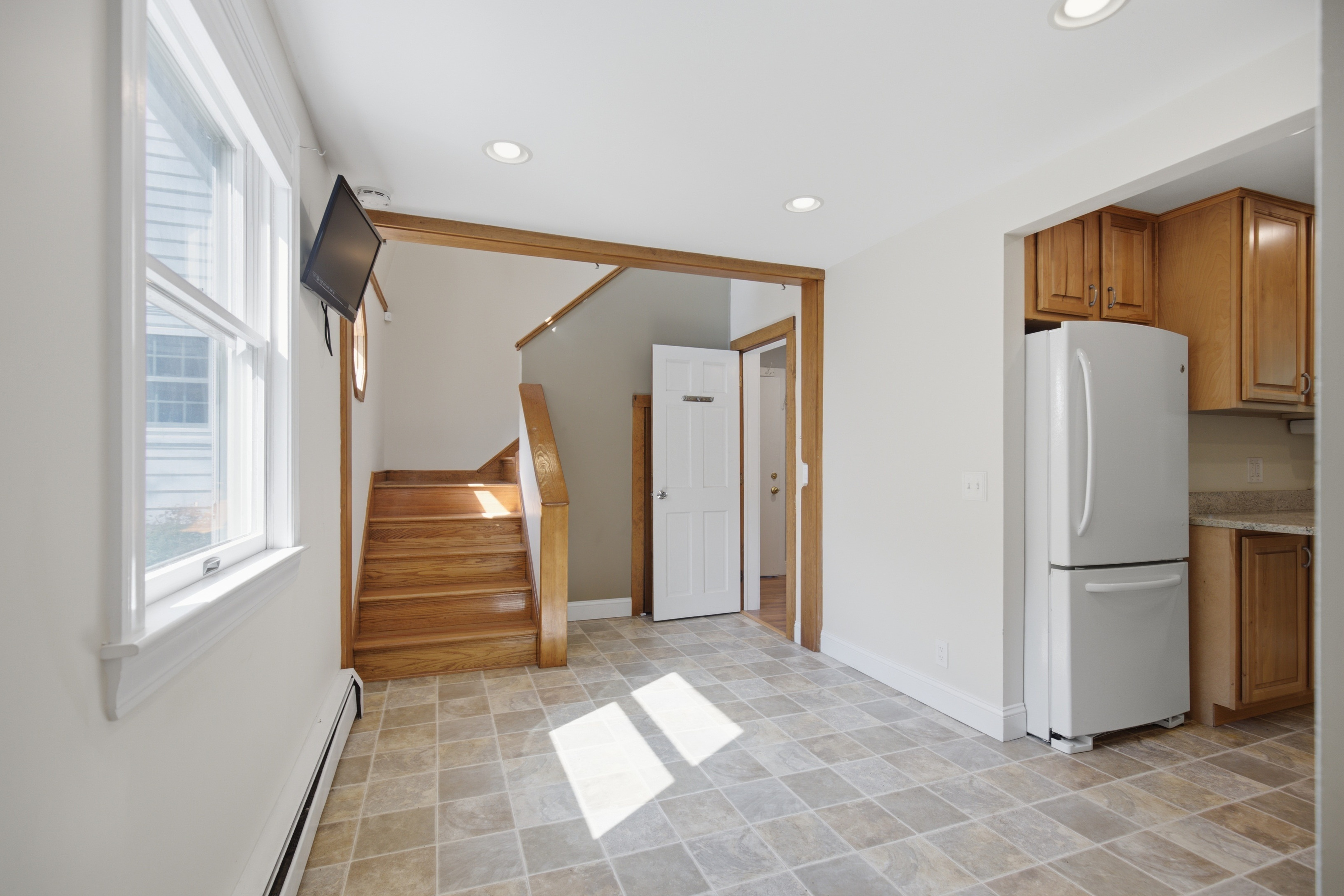  6-8 Center Pl, Stow, MA 01775 - 物件實景