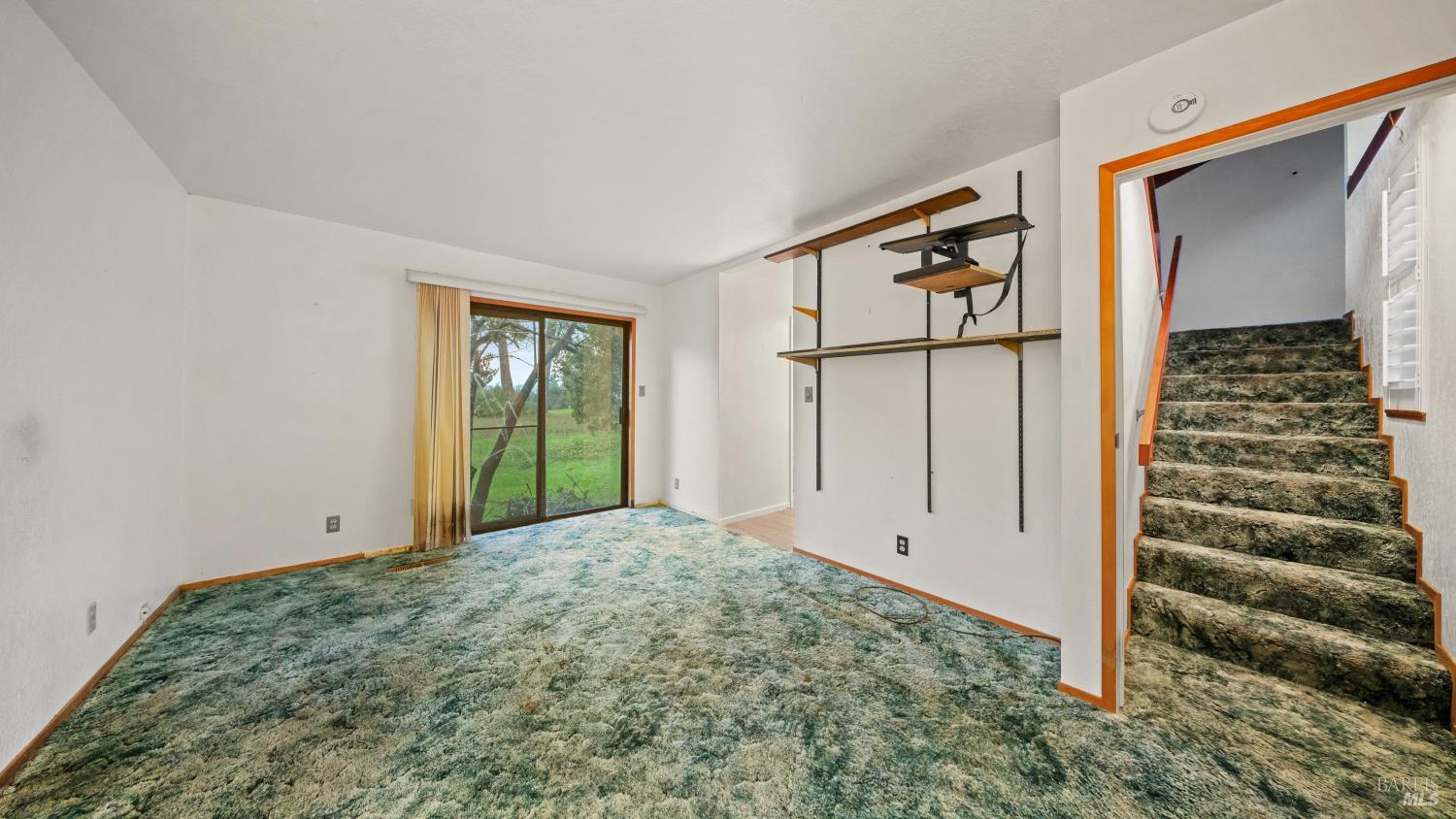 Sebastopol, California, 95472, United States, 3 Bedrooms Bedrooms, ,2 BathroomsBathrooms,Residential,For Sale,1997053