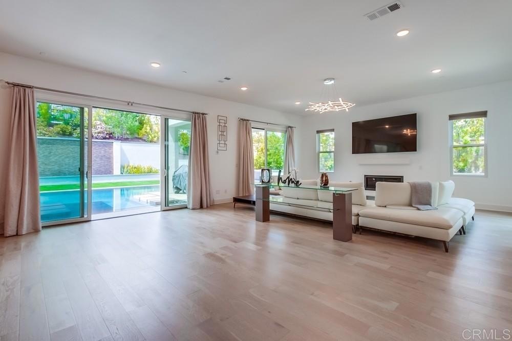 San Diego, California, 92130, United States, 5 Bedrooms Bedrooms, ,5 BathroomsBathrooms,Residential,For Sale,1905990
