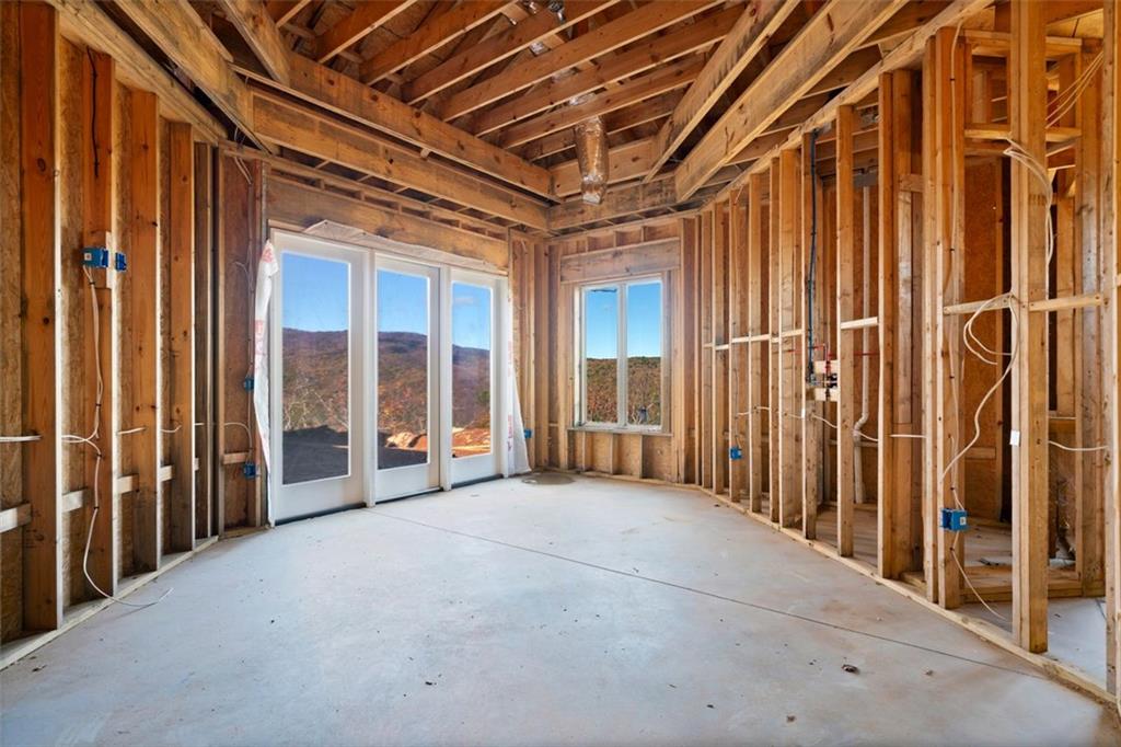Clarkesville, Georgia, 30523, United States, 4 Bedrooms Bedrooms, ,5 BathroomsBathrooms,Residential,For Sale,1937902