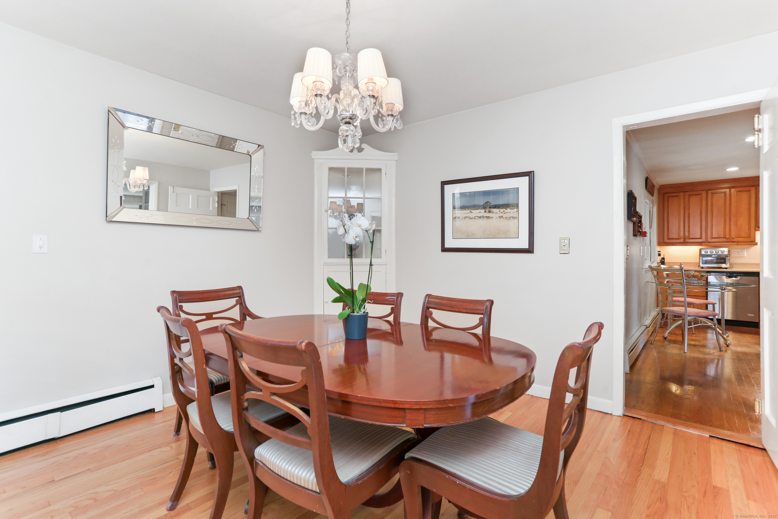 Norwalk, Connecticut, 06850, United States, 3 Bedrooms Bedrooms, ,2 BathroomsBathrooms,Residential,For Sale,1934607